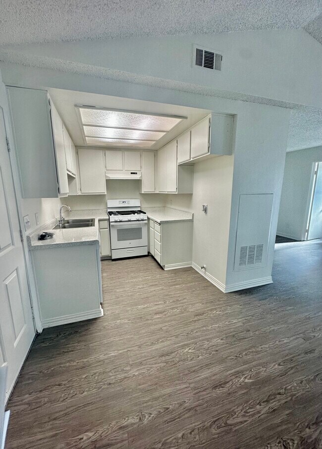 Photo - PepperTree Place