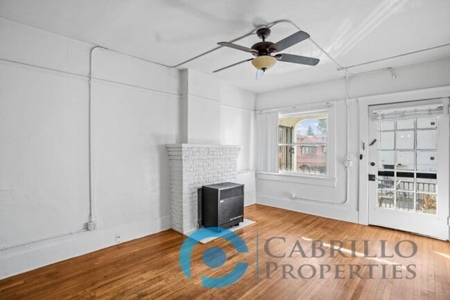 Photo - 2259 Fourth Ave