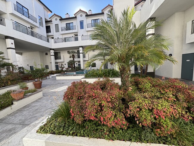 Photo - 111 S Oak Knoll Ave Unit 104