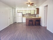 Photo - 1261 Victor St Apartments