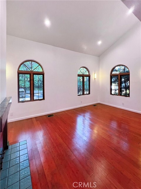 Building Photo - 8570 Wonderland Ave