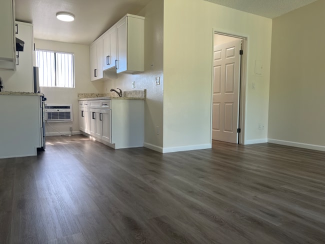 Photo - 7424 Radford Ave Unit 209