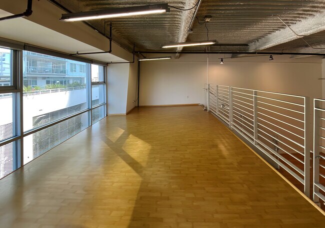 Photo - 1130 S FLOWER St Unit 405