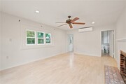 Photo - 607 Hacienda Dr