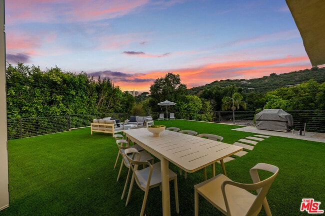 Photo - 1040 Montego Dr