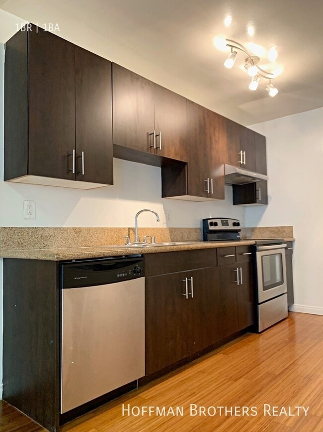 Photo - 1851 Winona Blvd Unit 203