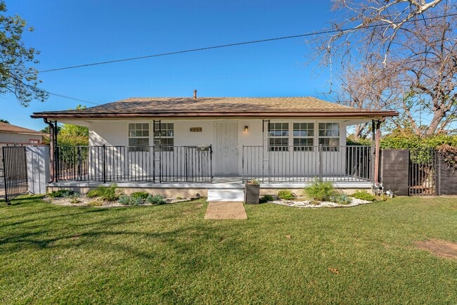 Building Photo - 6059 Vantage Ave Rental