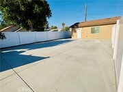 Photo - 134 E Cluster St