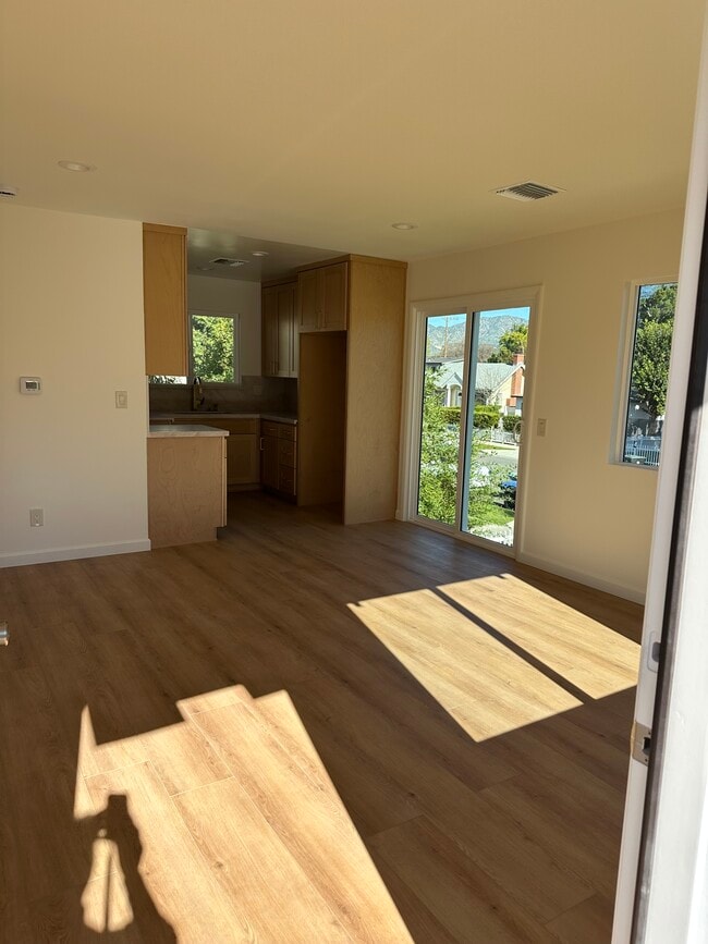 Photo - 135 N Florence St Unit #137