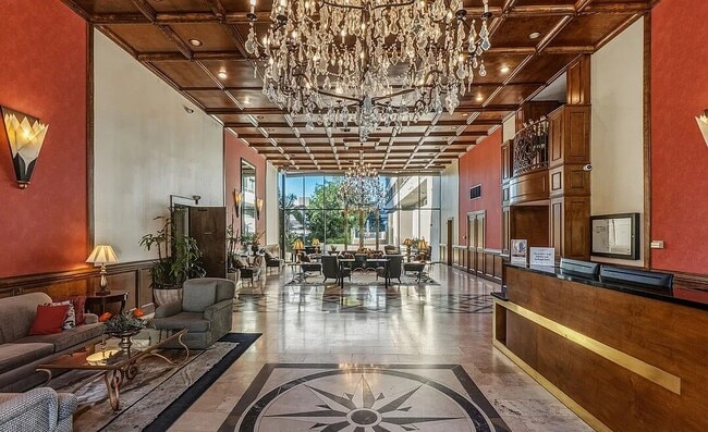 Main Lobby - 121 S Hope St Unit 405