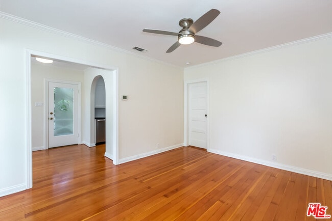 Photo - 9980 Braddock Dr