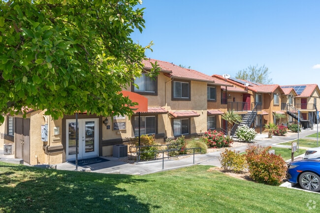 Sunset Pointe Apartments - Sunset Pointe Apartments