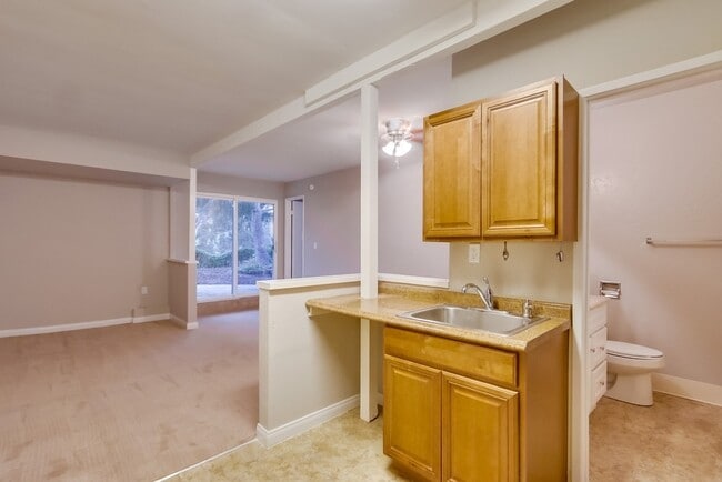 450+ Sqft Studio in University City - 450+ Sqft Studio in University City Condo