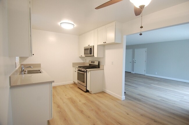 Photo - 34031 Street of the Amber Lantern Unit #B