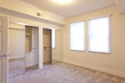 Photo - 10355 Riverside Dr Apartments Unit 204