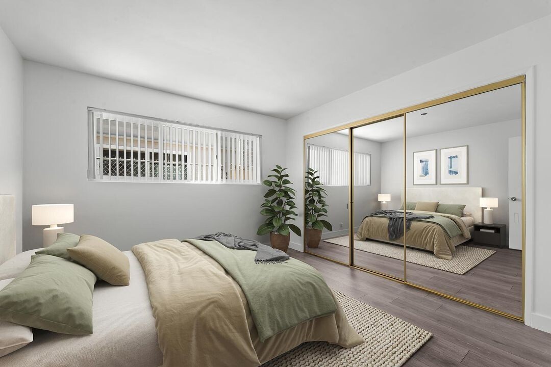 Photo - 925 W 30th St Apartment Unit 11