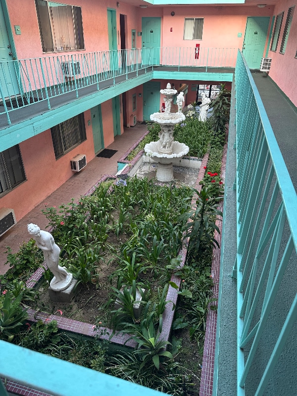 Photo - 701 S Oxford Ave Unit 6