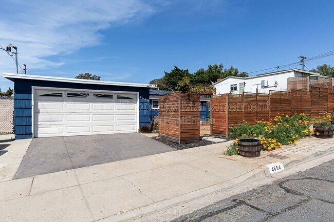 Photo - 4654 Glacier Ave