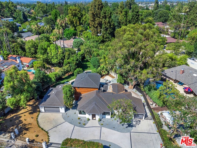 Photo - 19061 Wells Dr