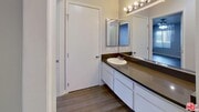Photo - 525 N Sycamore Ave Unit 321
