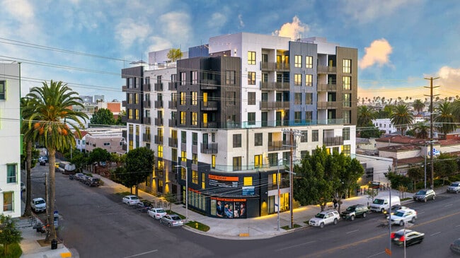 Building Photo - Vivien Rental