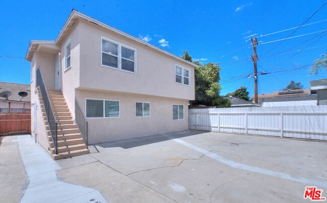 Building Photo - 2820 Liberty Blvd Unit C