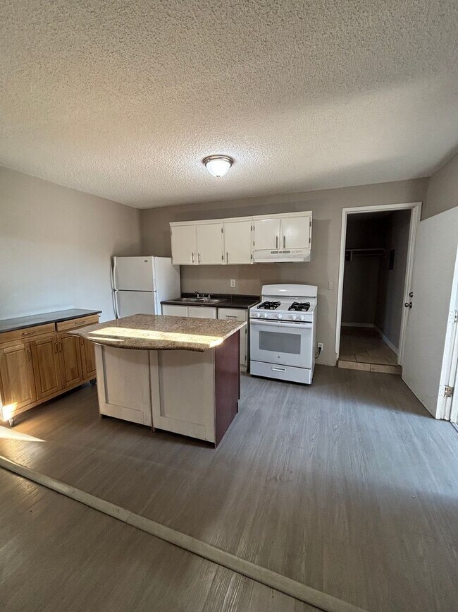 Photo - 621 66th St Unit 621 66th St.  B