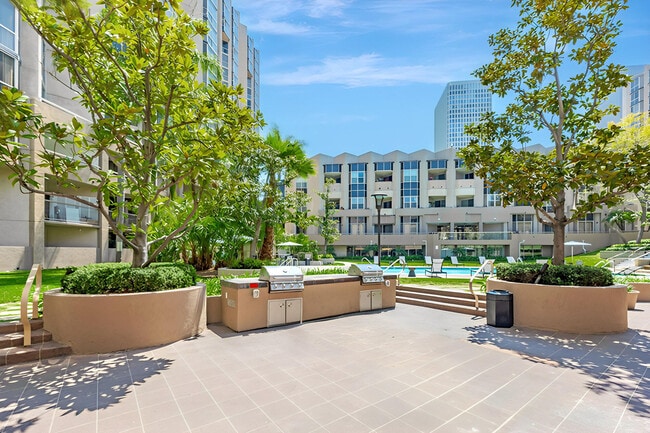 Photo - Promenade Towers