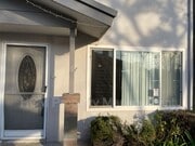 Photo - 2835 E 5th St