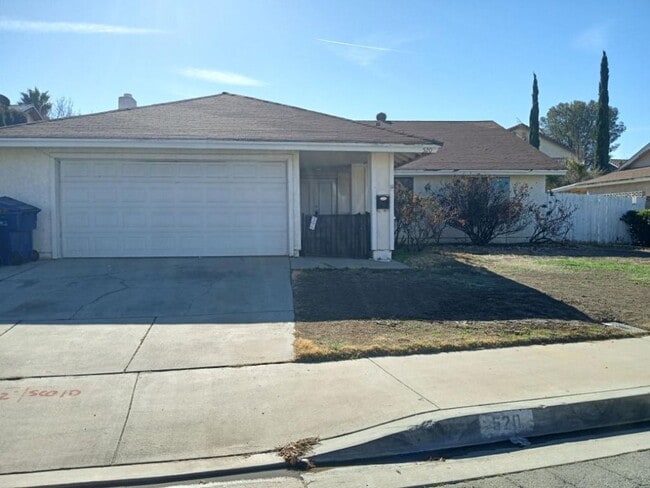 Lovely 4 bedroom - Lovely 4 bedroom House