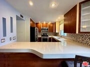 Photo - 805 N W Knoll Dr Unit 1