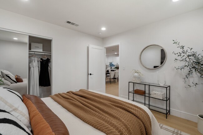 Photo - 2708 S Cochran Ave