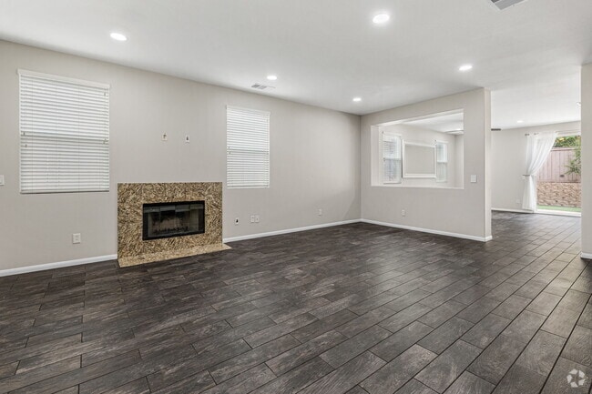 Building Photo - 1553 Yanonali Ave Rental