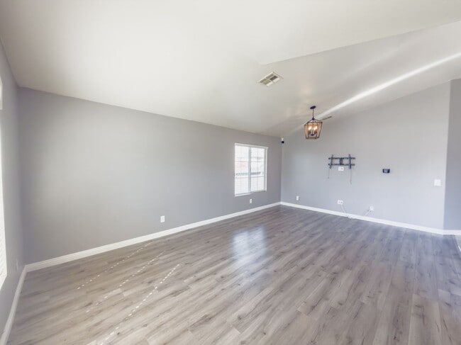 Photo - 8959 Wedgewood Ct