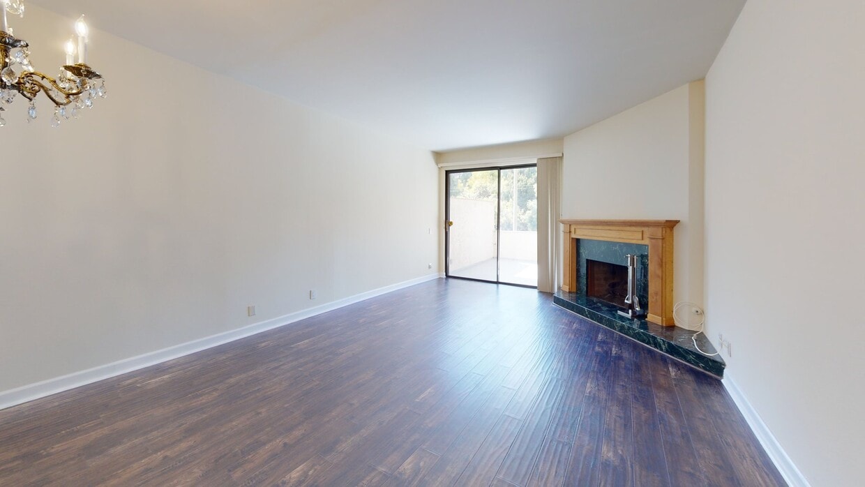 3D Tour - 3480 Barham Blvd Unit 109