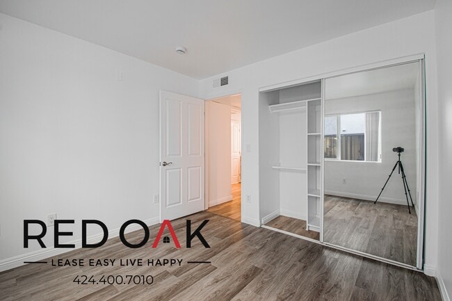 Photo - 326 S Westlake Ave Unit 208