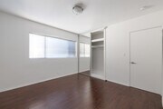 1 BR, 1 BA - 630SF - 8008 Norton Ave