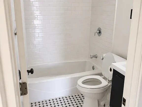 Photo - 4637 Marine Ave