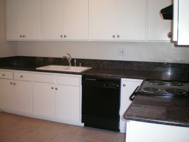 Photo - Val D'Or Apartments