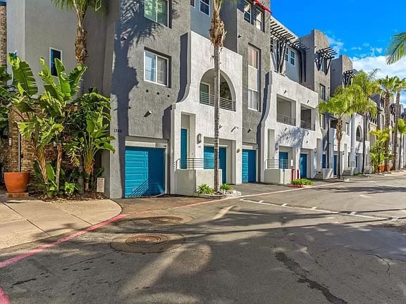 Building Photo - 1760 E Palomar St Unit 302