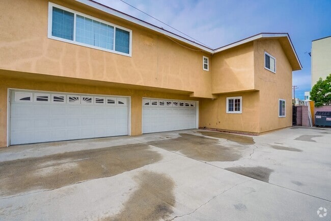 Building Photo - 10645 Western Ave Rental