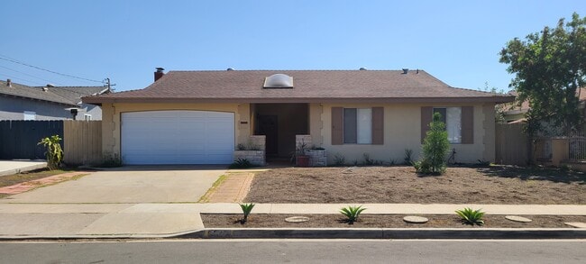 Building Photo - 6645 Bamburgh Dr