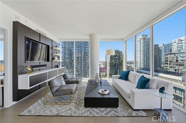 Building Photo - 1050 S Grand Ave Unit 1801