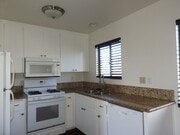 Photo - 2108garn Unit C