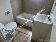 Photo - 2128 W Florence Ave Unit 1