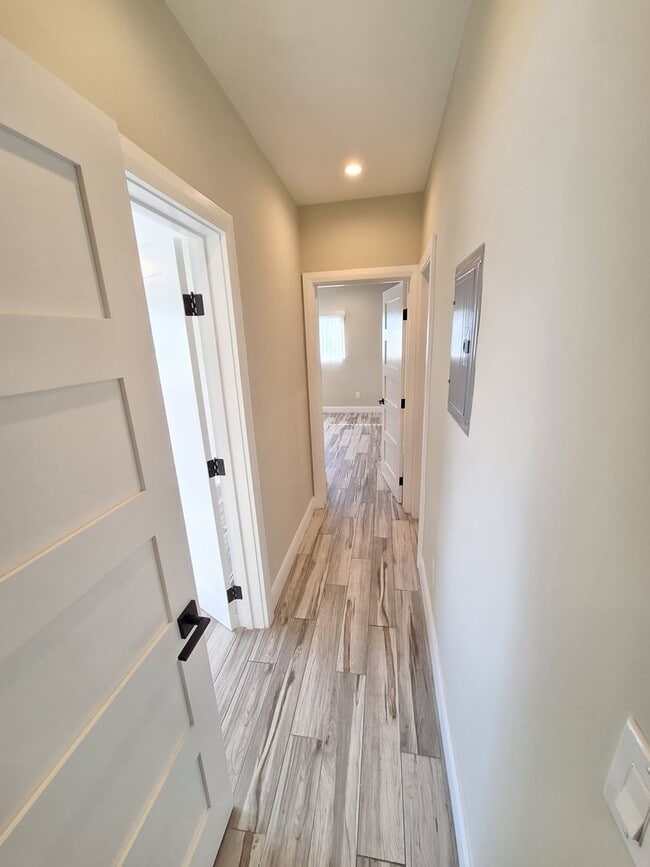 Photo - 13611 Vanowen St Unit 15