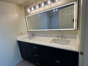 master bathroom - 999 Figueroa Ter Townhome