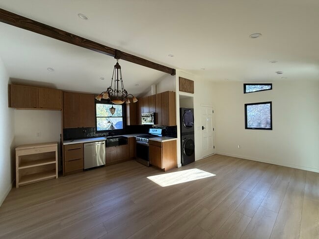 Photo - 2115 Hyperion Ave