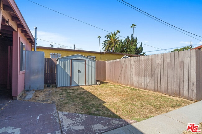 Photo - 932 1/2 California Ave