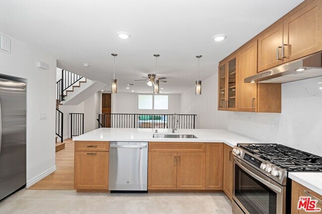 Photo - 5238 Newcastle Ave Condo Unit 3